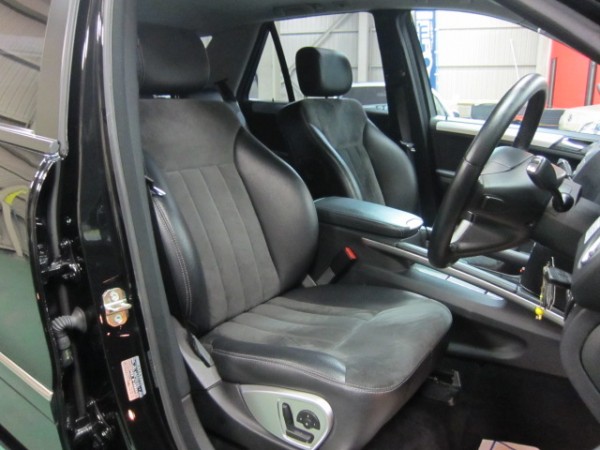 メルセデスベンツ　ＭＬ５００　4ＷＤ